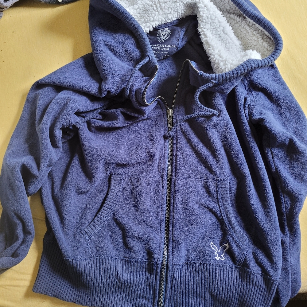 American Eagle zip up hoodie